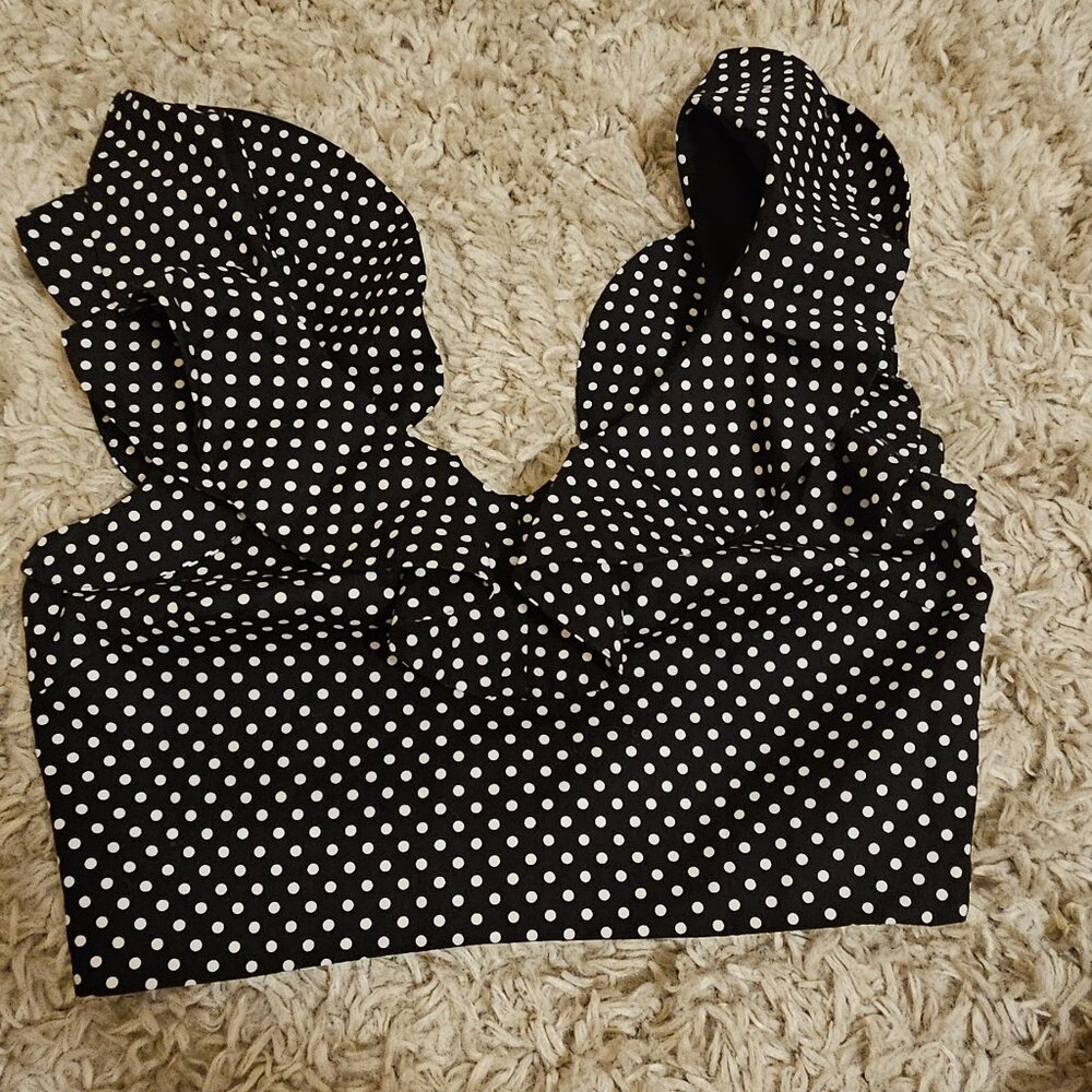 LUCYPARIS RUFFLED CROP TOP